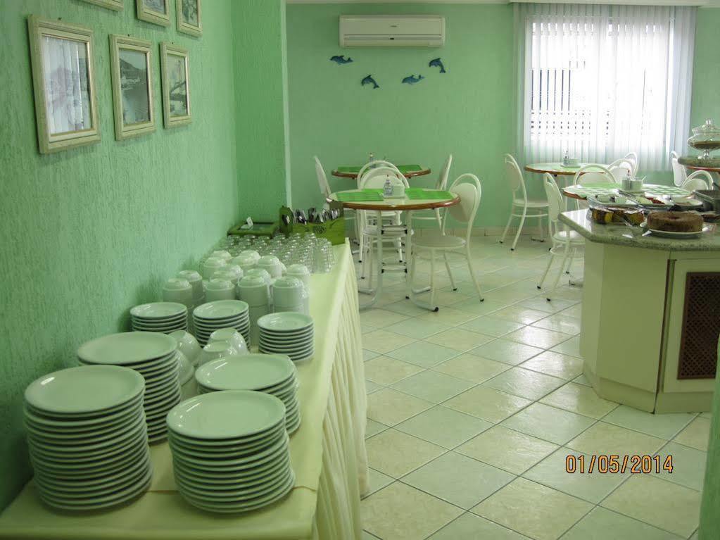Oasis Hotel 2*